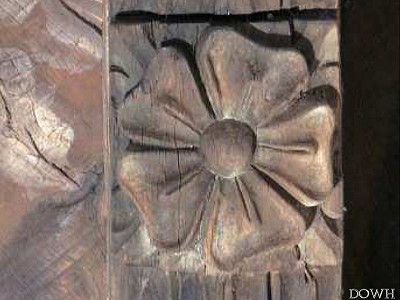 1152 32 Castle Street - Carved wooden rose