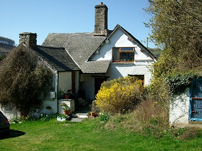 Efenechtyd